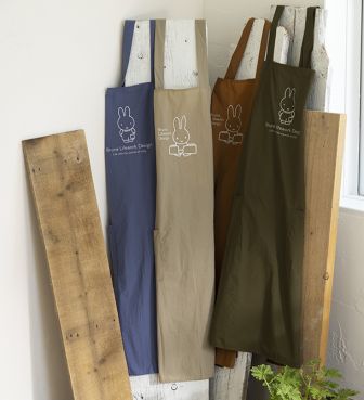 ※予約【Workson】Bruna Lifework Design 撥水かぶりエプロン